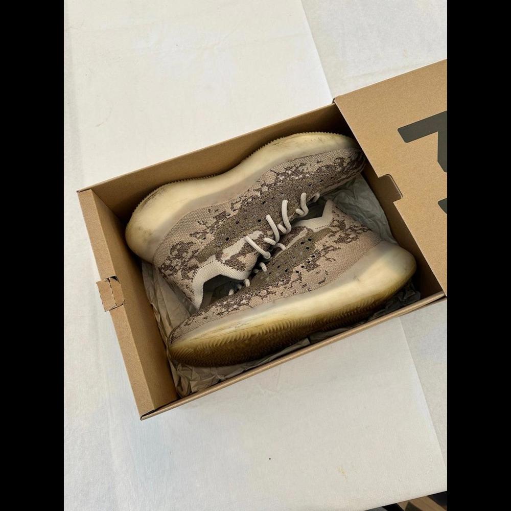 adidas Yeezy Boost 380 Pyrite Mens Size 9.5
